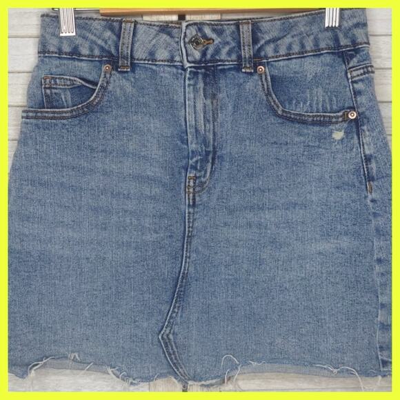 Distressed Short Mini 4 Regular 26 Waist Womens Fray Hem Jean Denim Wild Fable - Picture 1 of 3